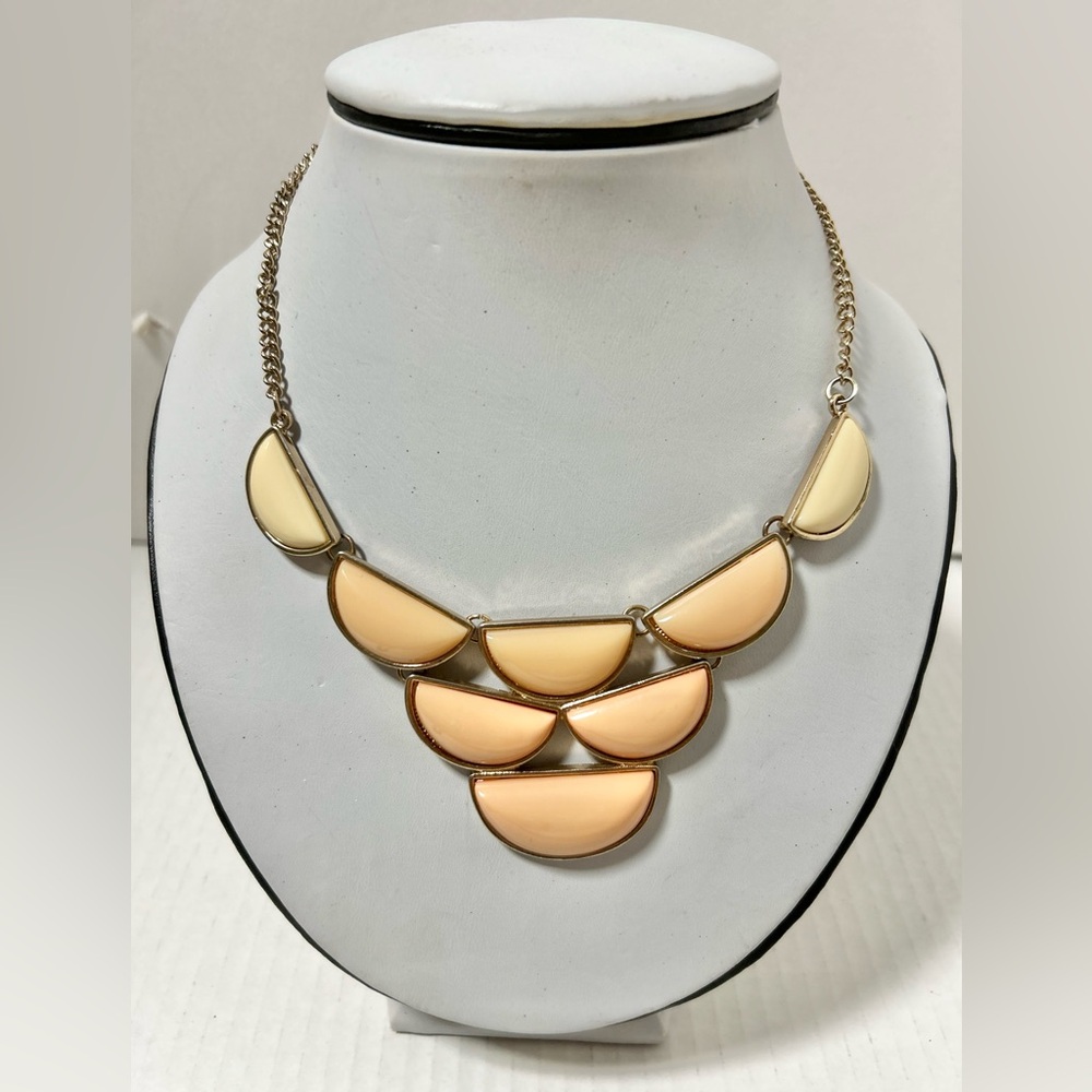 Vintage Spode Jewel Imperial Plates Elegant Gold and Cream Necklace